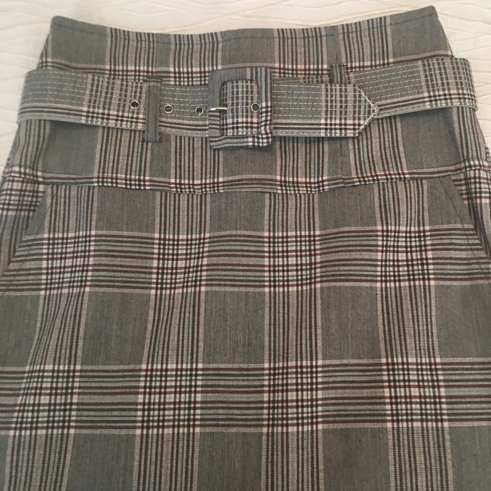 Plaid Rampage skirt - Picture 3 of 7